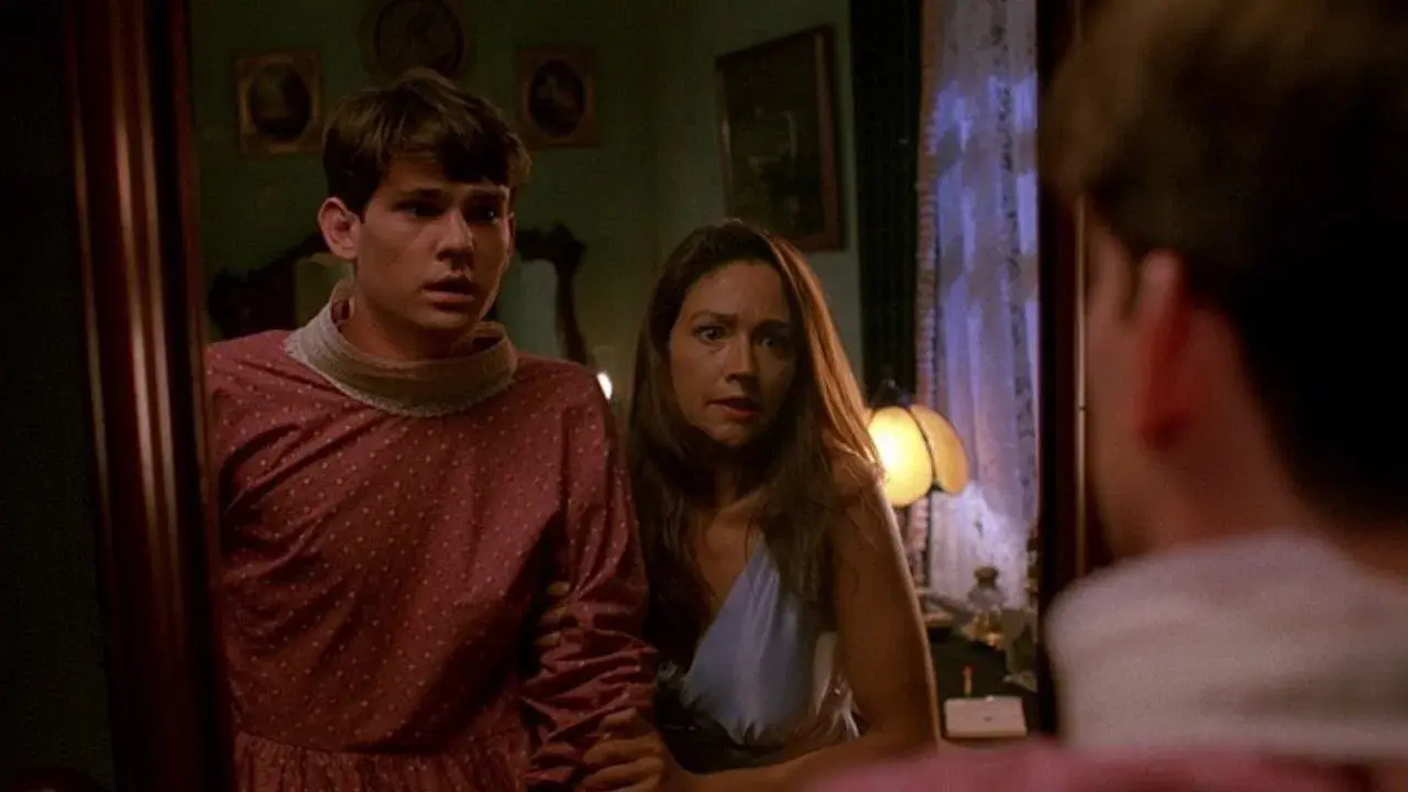 Psicosis IV: El comienzo fondo