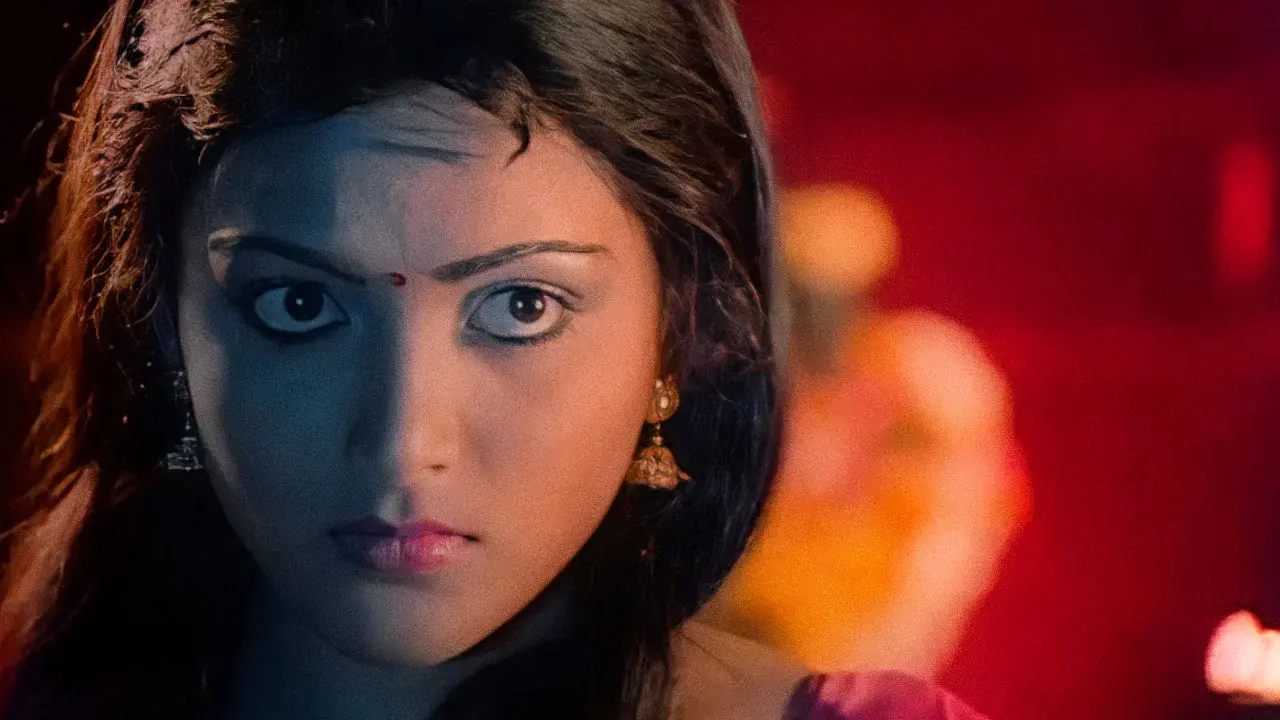வருஷம் 16 fondo