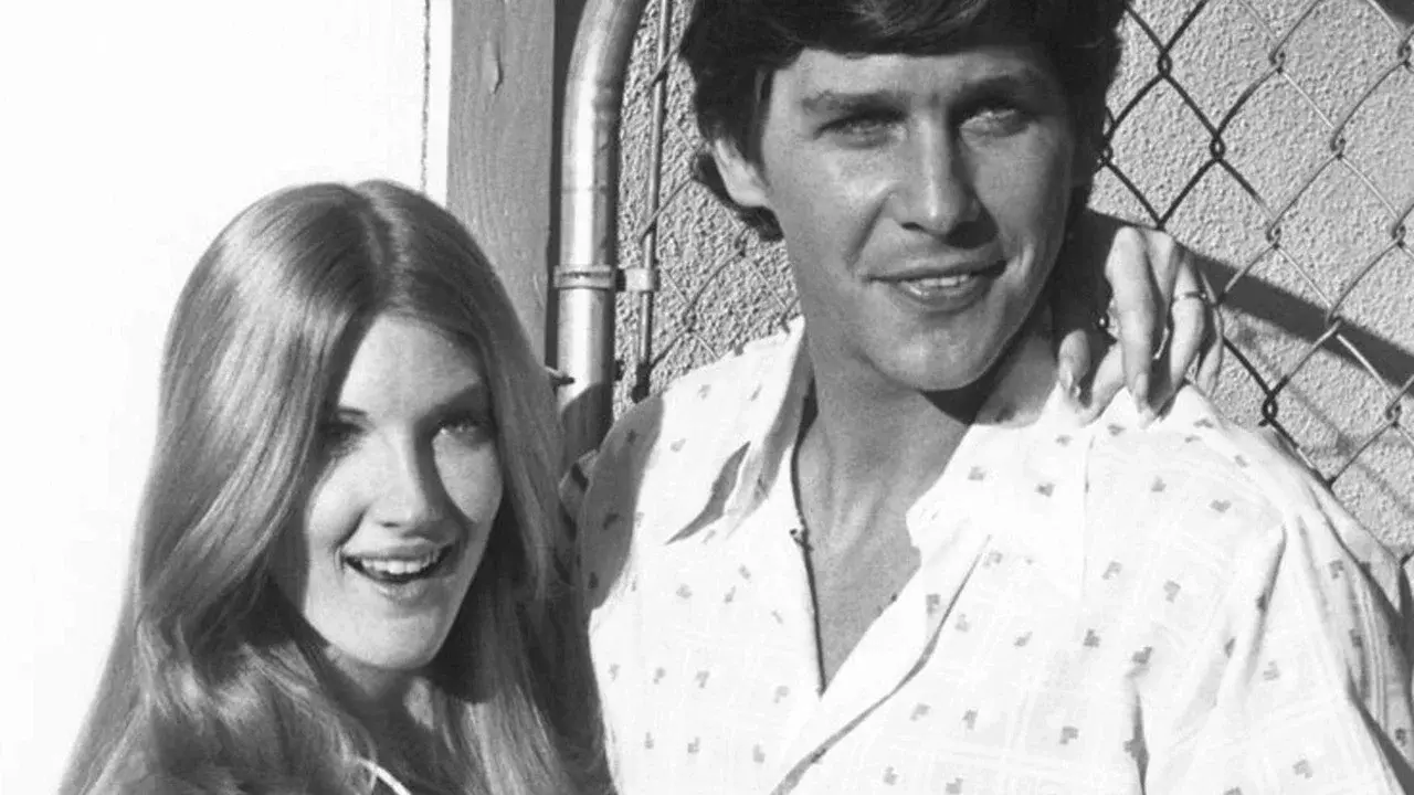 What Really Happened to the Class of '65? fondo