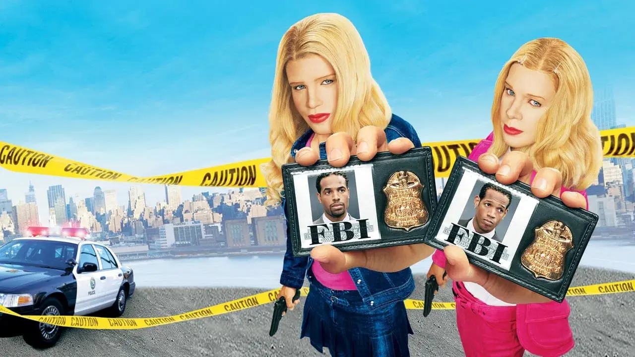 Dos rubias de pelo en pecho fondo