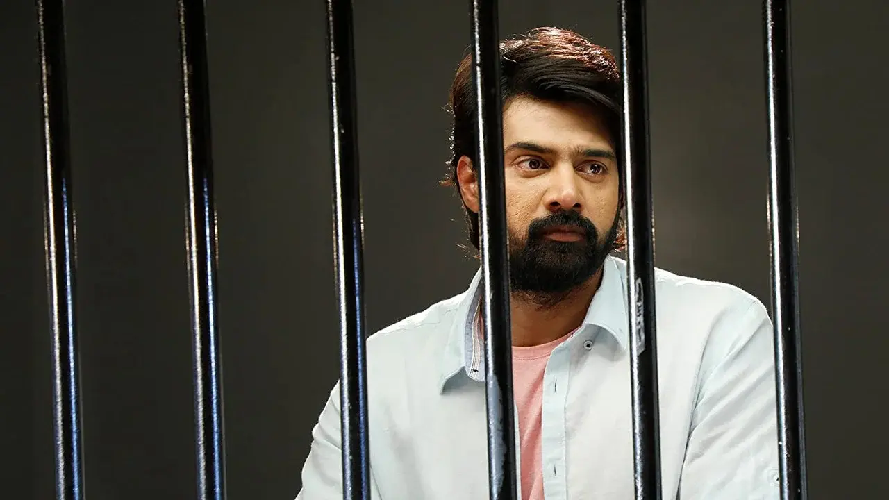 మాయగాడు fondo