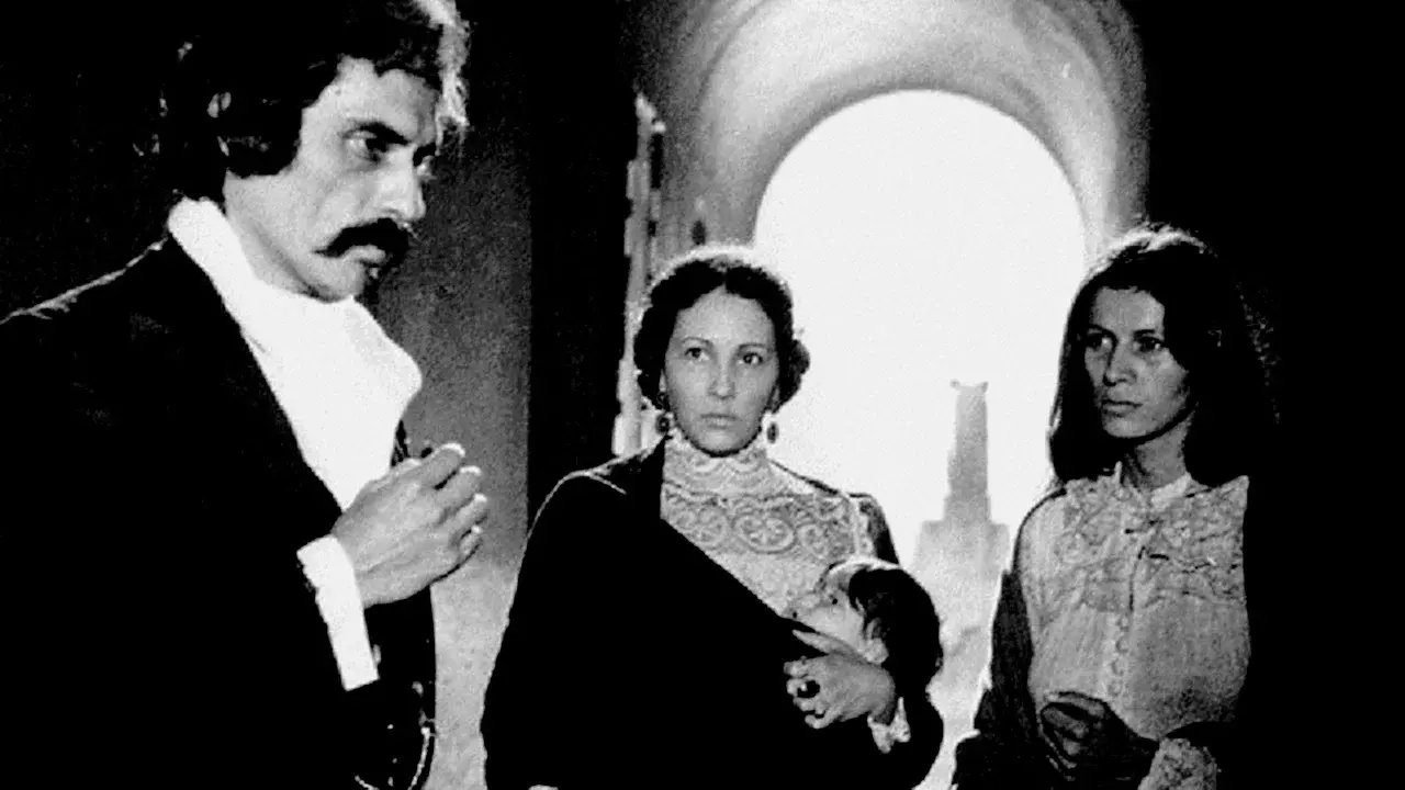 Pedro Páramo, el hombre de la Media Luna fondo