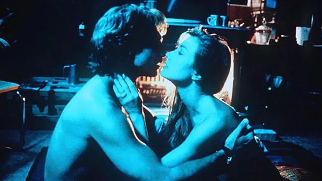 Are You Lonesome Tonight? fondo