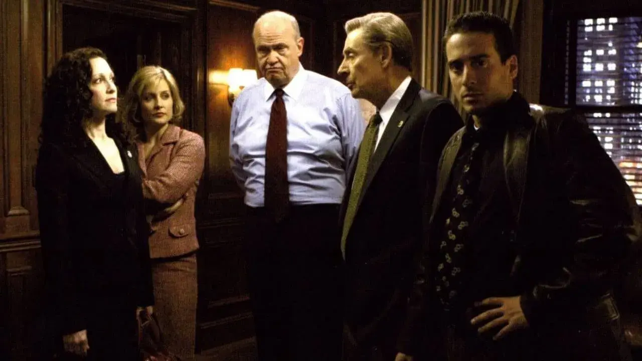 Law & Order: Trial by Jury fondo