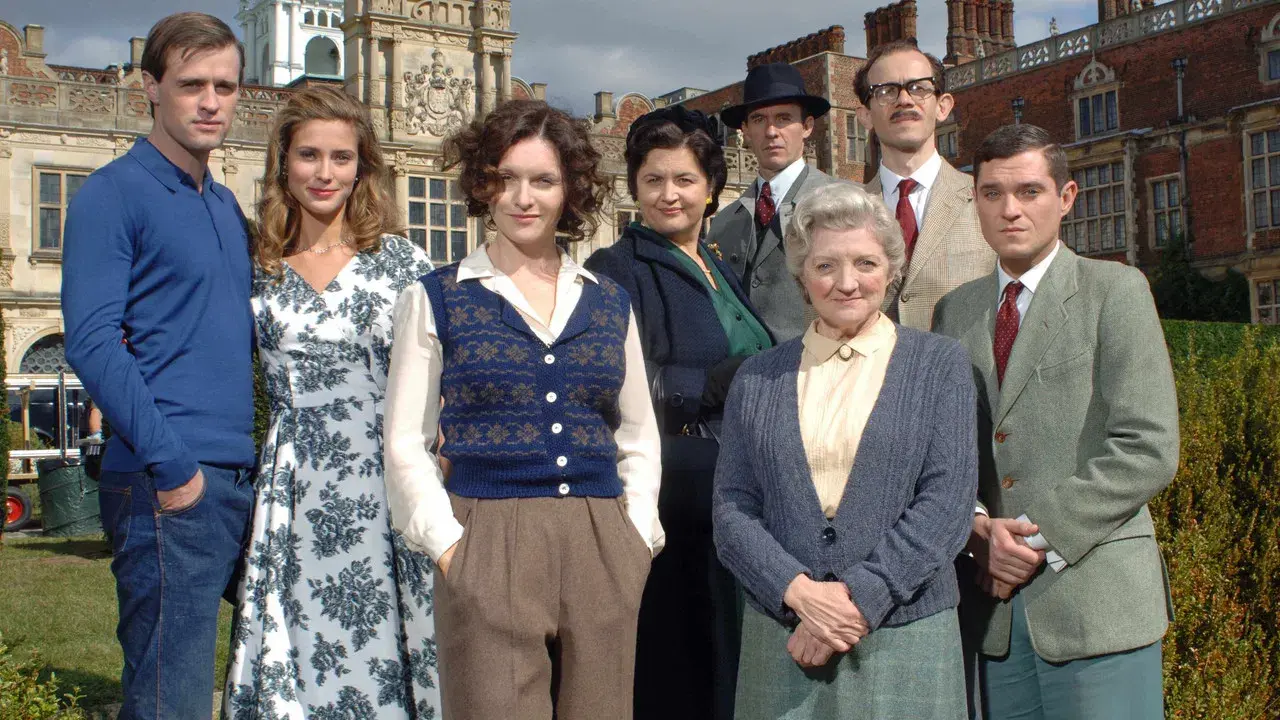 Agatha Christie: Miss Marple fondo