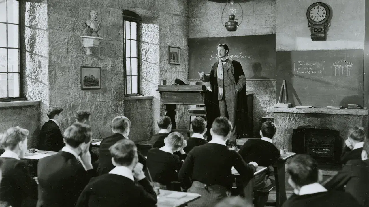 Adiós, Mr. Chips fondo