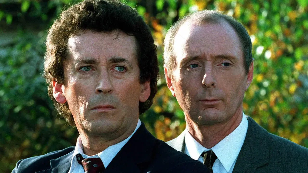 The Detectives fondo
