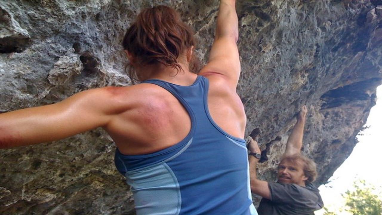Venganza en la cumbre fondo