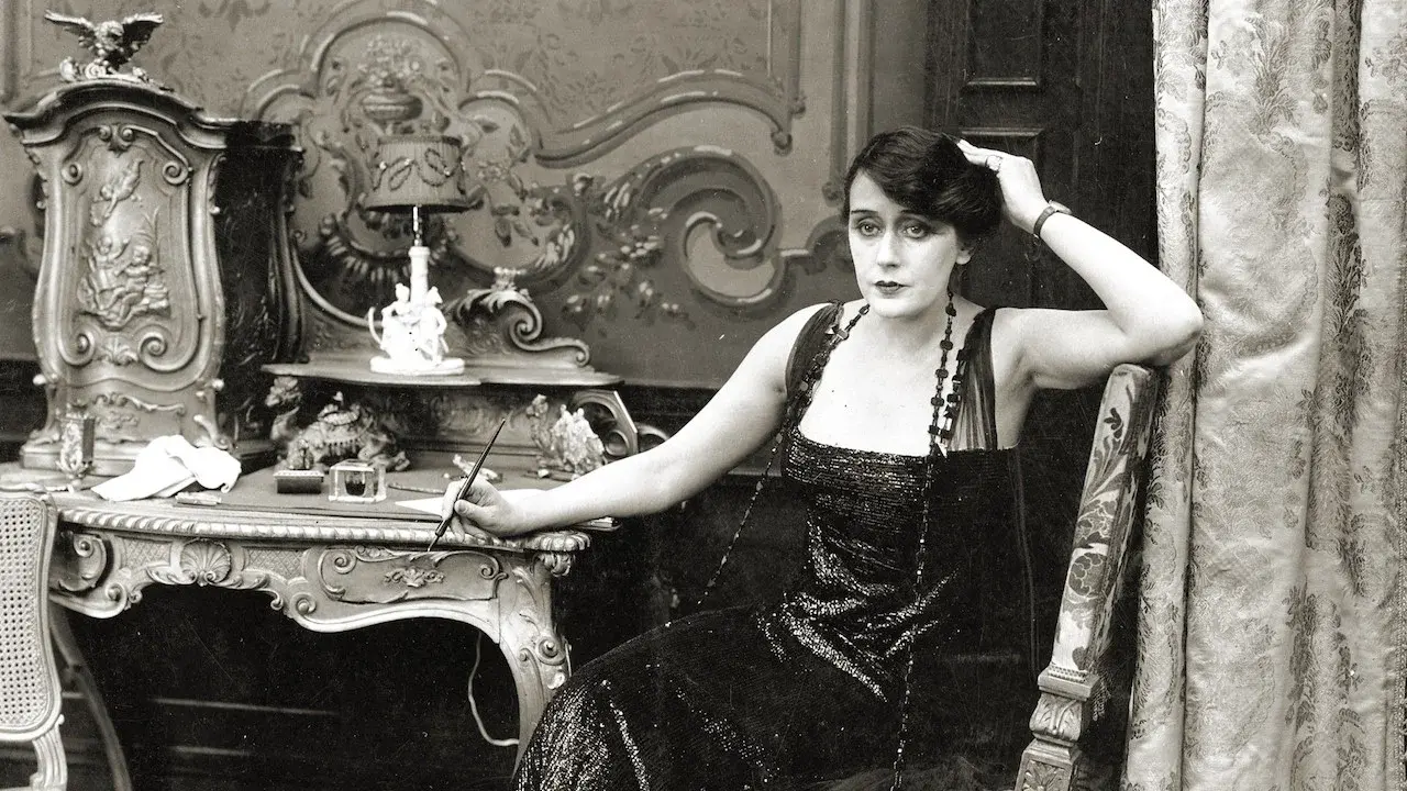 Sé natural: la historia nunca contada de Alice Guy-Blaché fondo
