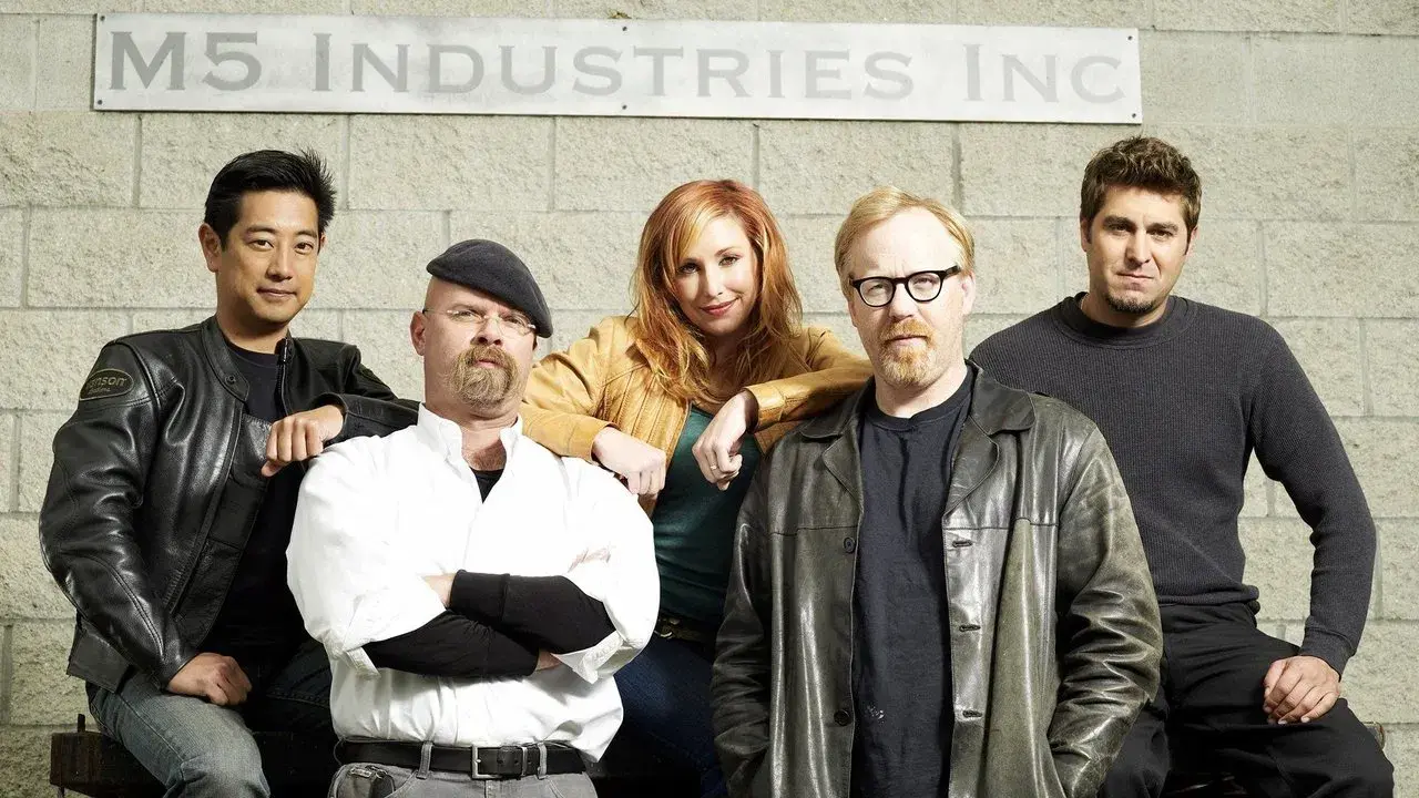 Cazadores de mitos fondo