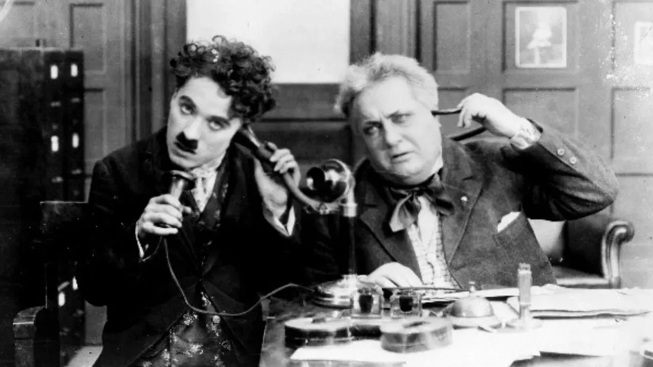 Charlot cambia de oficio fondo