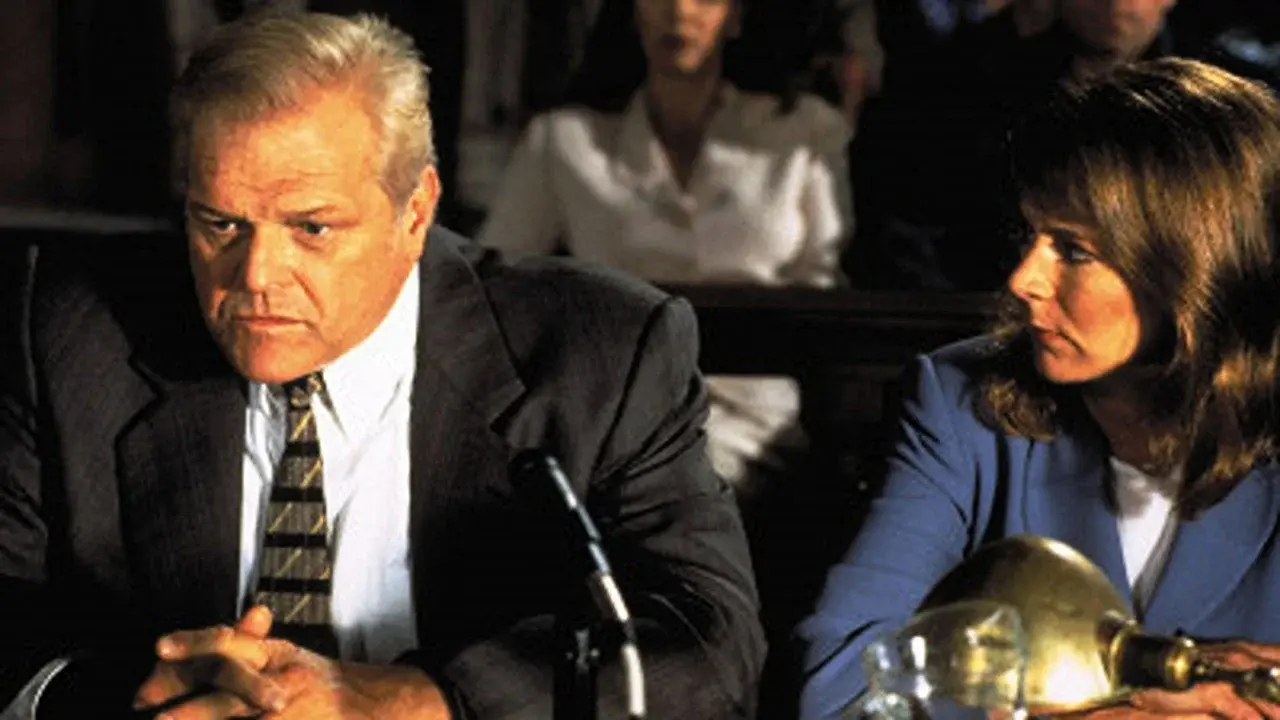 Undue Influence fondo