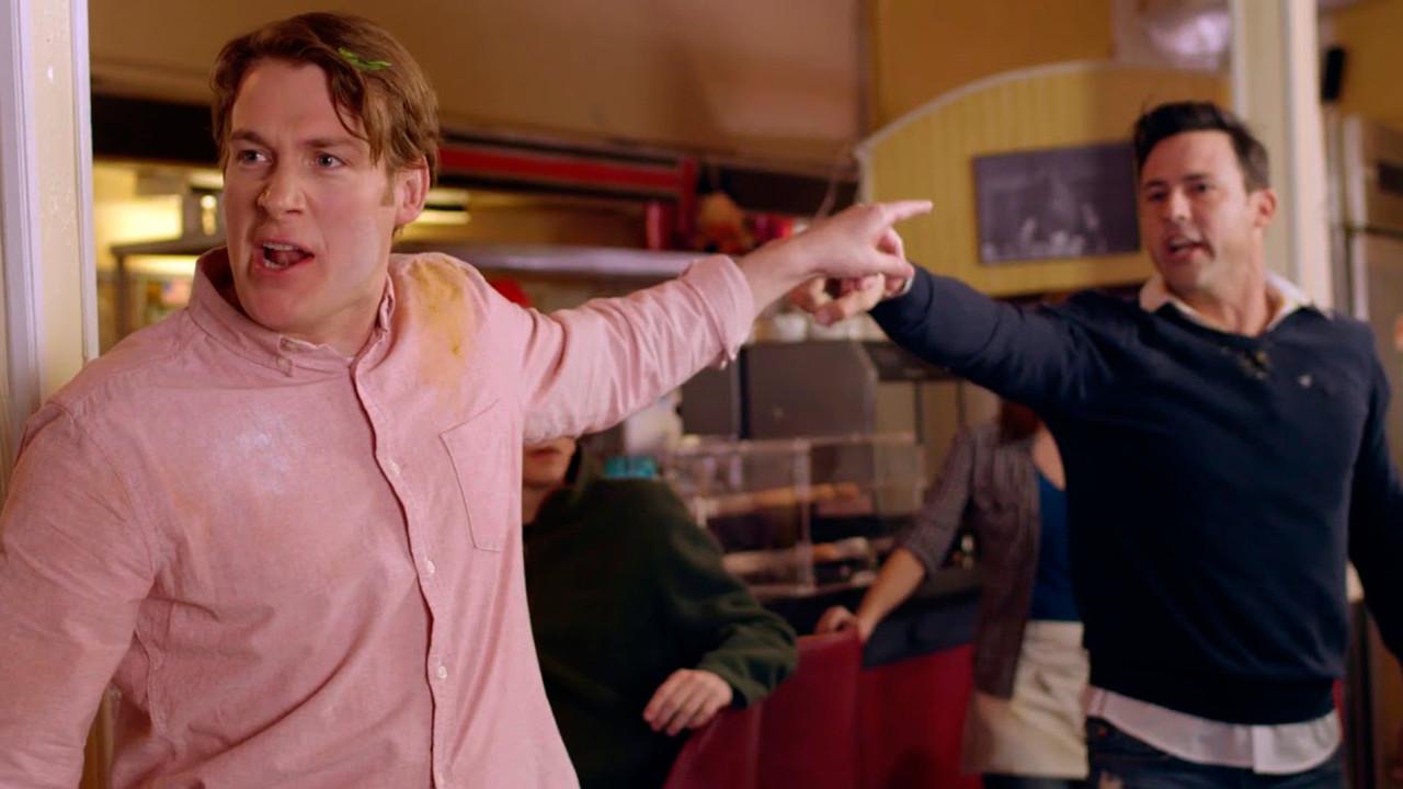 In-Lawfully Yours fondo