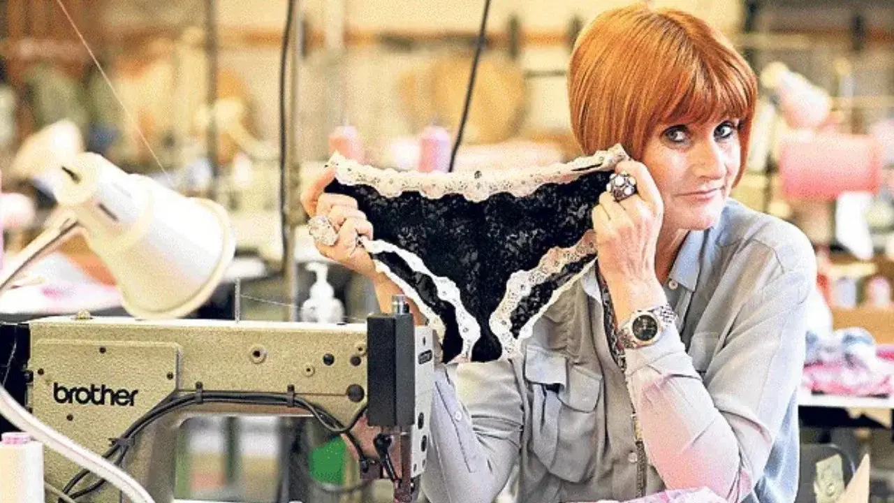 Mary's Bottom Line fondo