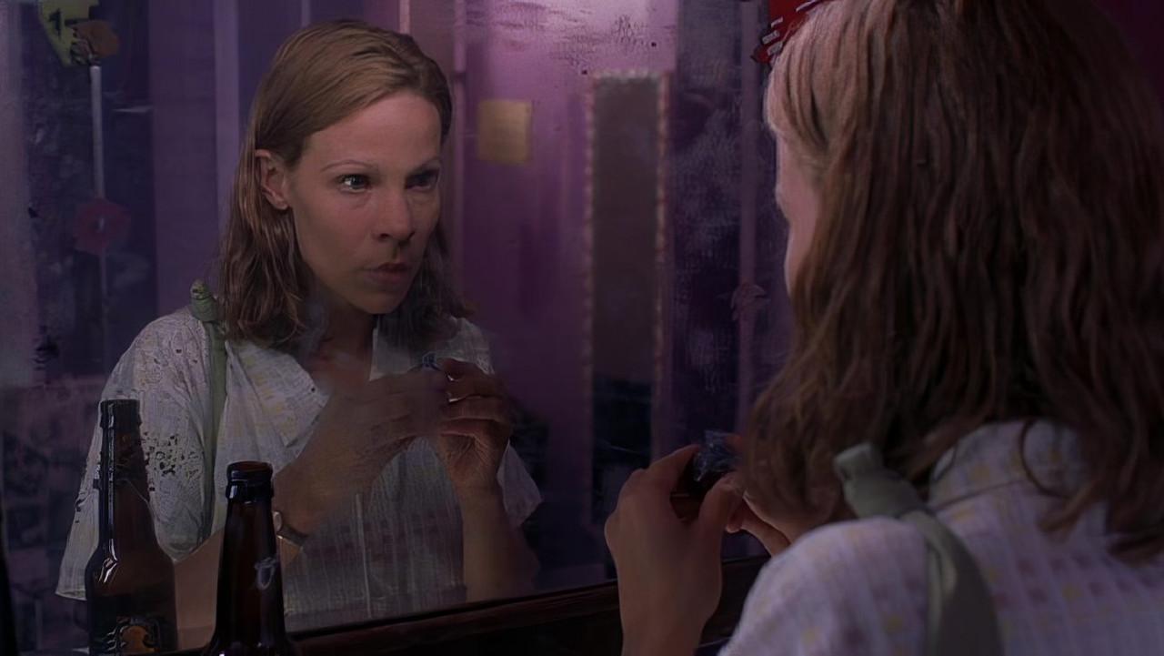 A Slipping Down Life fondo