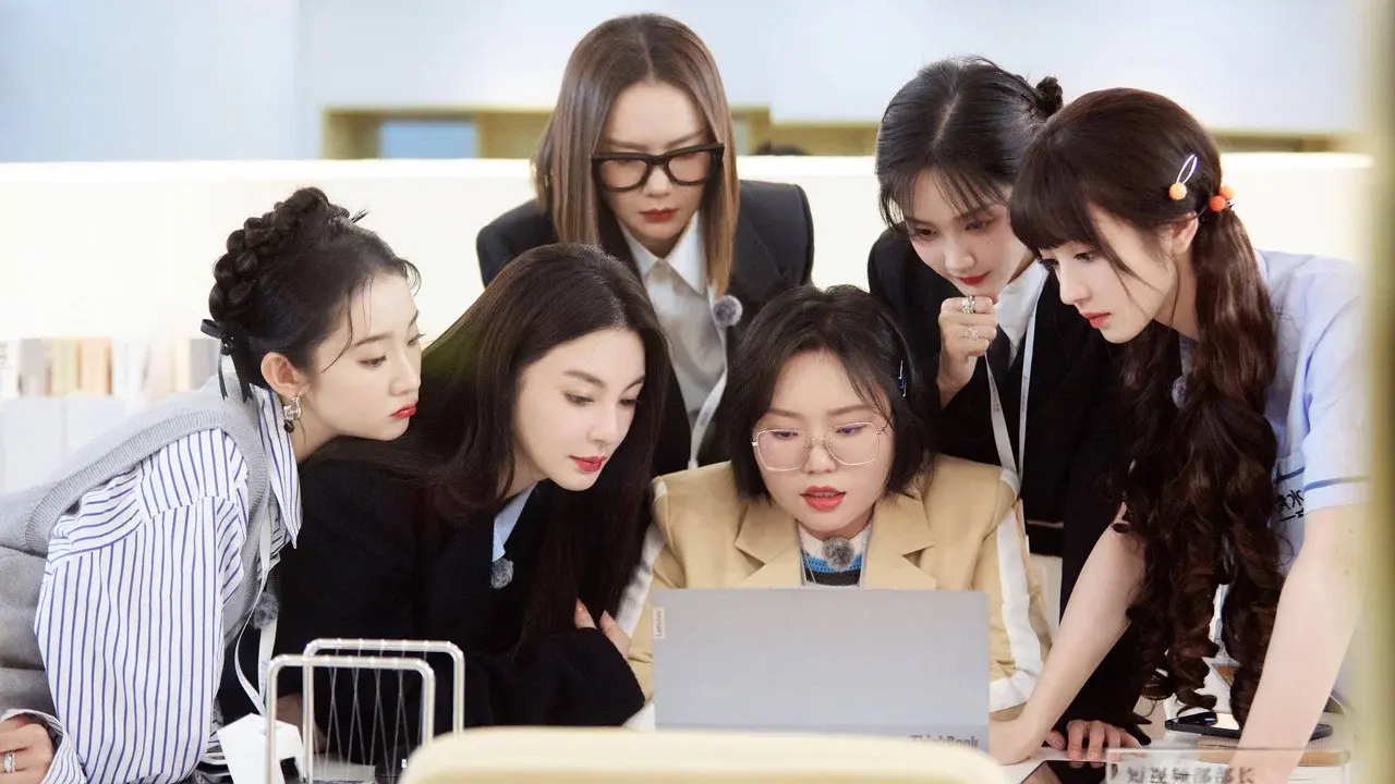 女子推理社 fondo