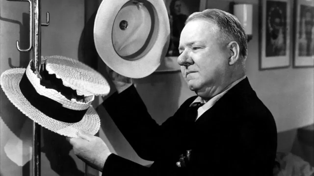 Never Give a Sucker an Even Break fondo