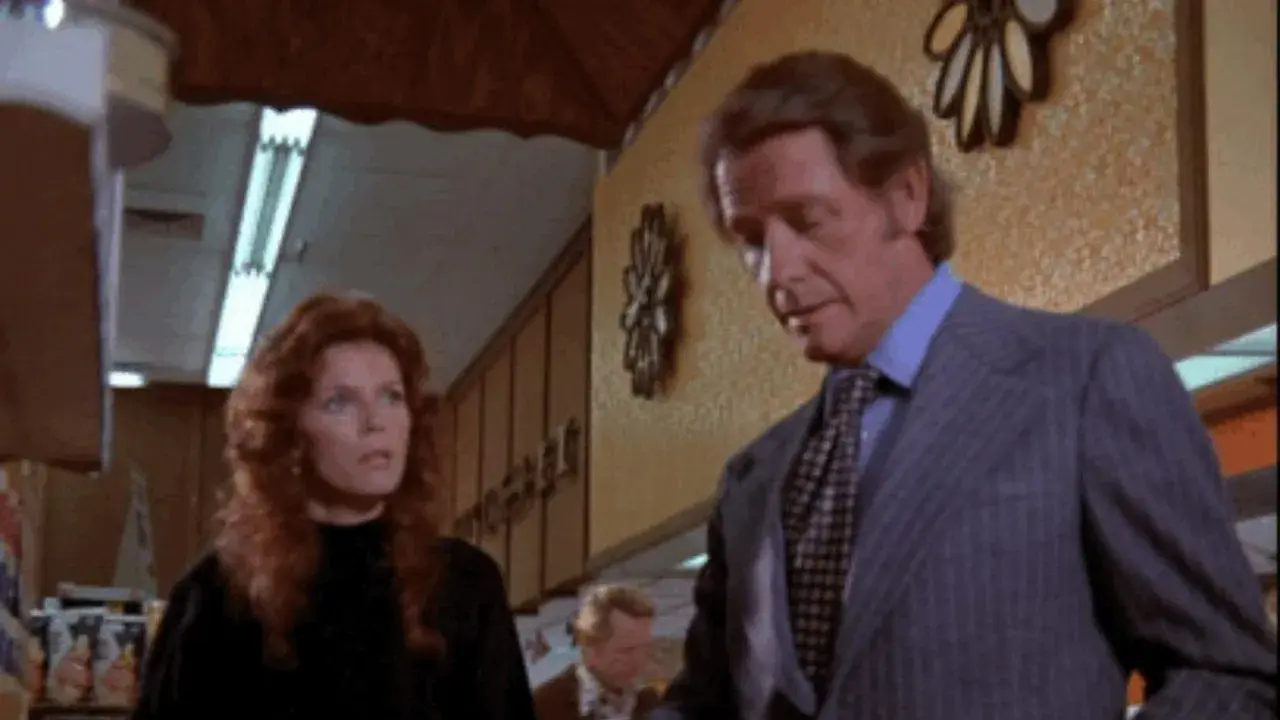 Double Indemnity fondo