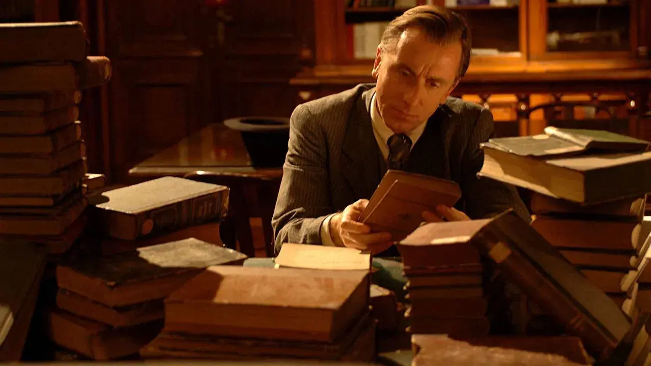 El hombre sin edad fondo