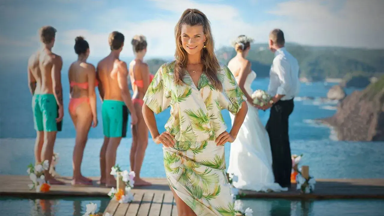 Paradise Hotel backdrop