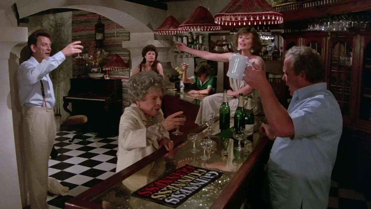 The Trouble with Spies fondo