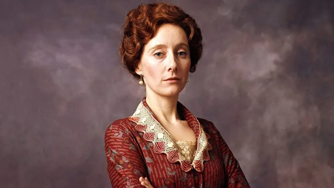 The Duchess of Duke Street fondo