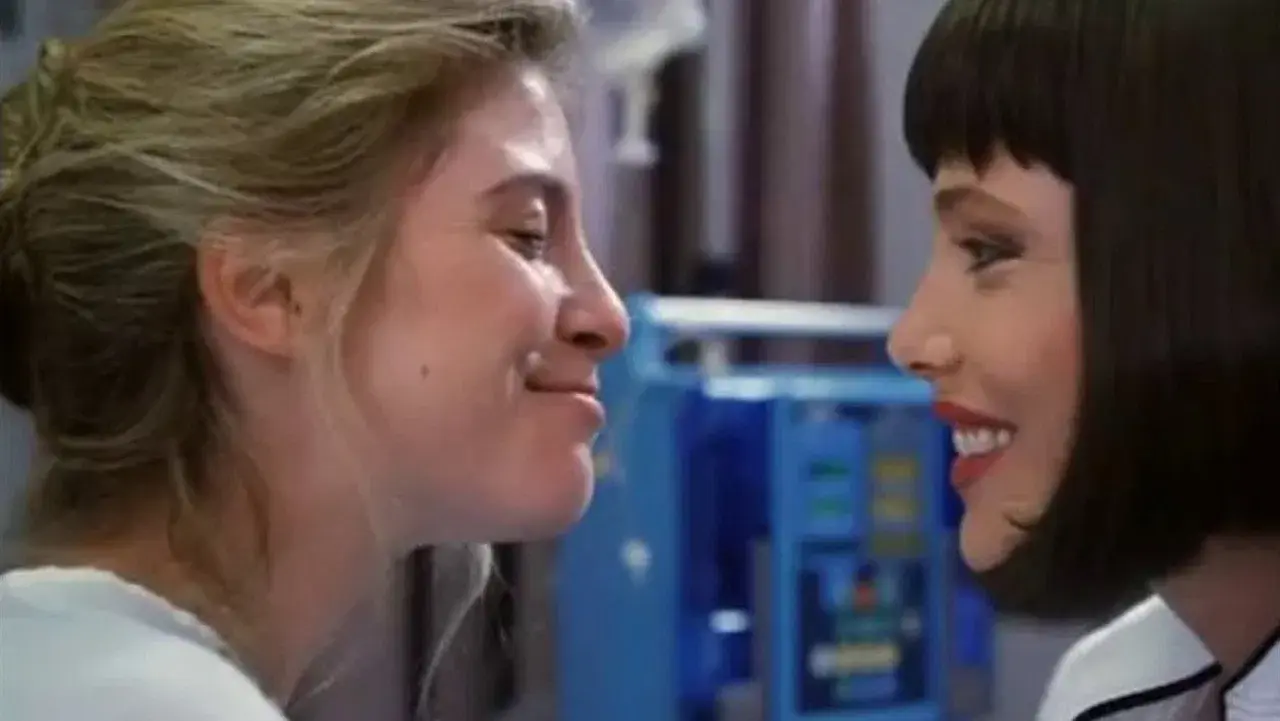 Valley of the Dolls fondo