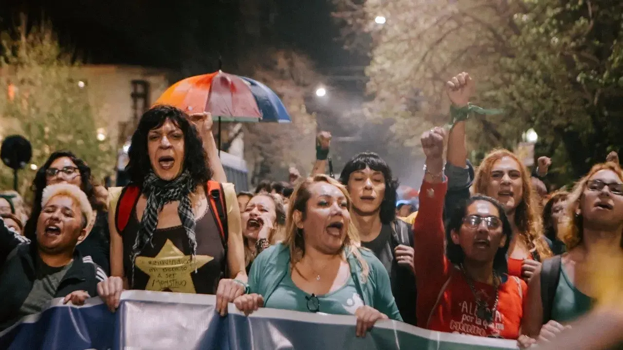 Nuestros cuerpos son sus campos de batalla fondo