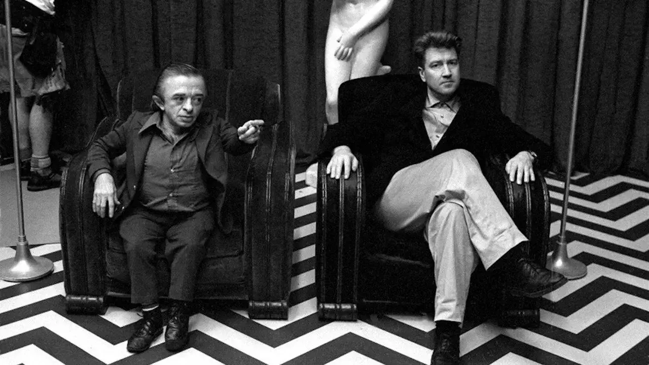Secrets from Another Place: Creating Twin Peaks fondo