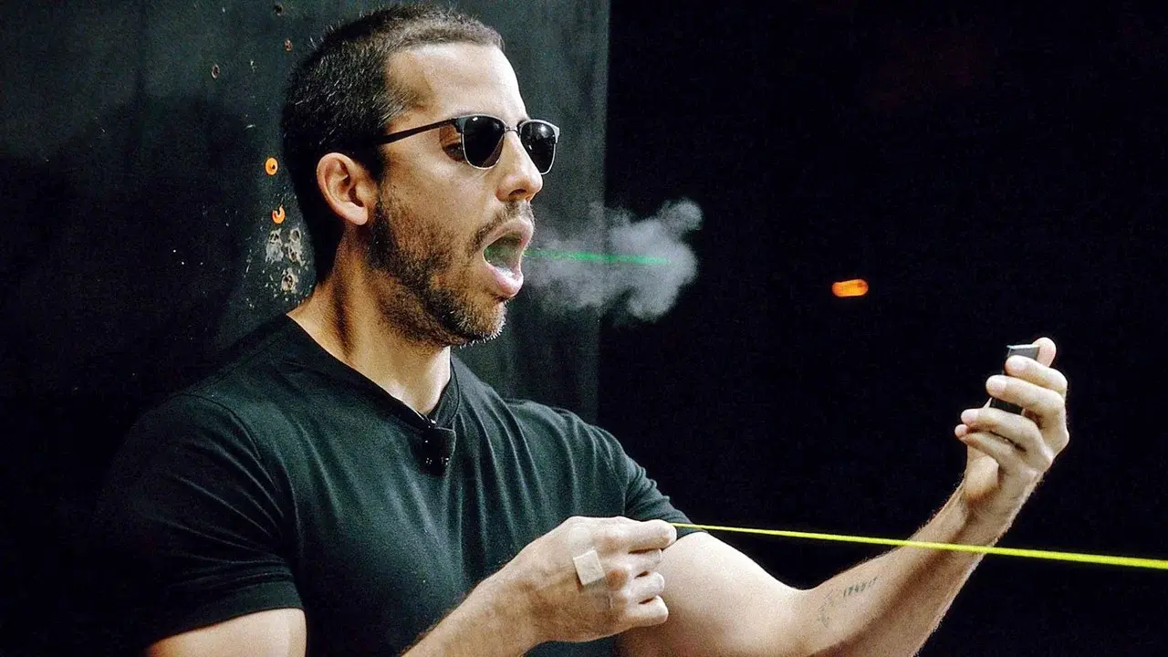 David Blaine: Beyond Magic fondo