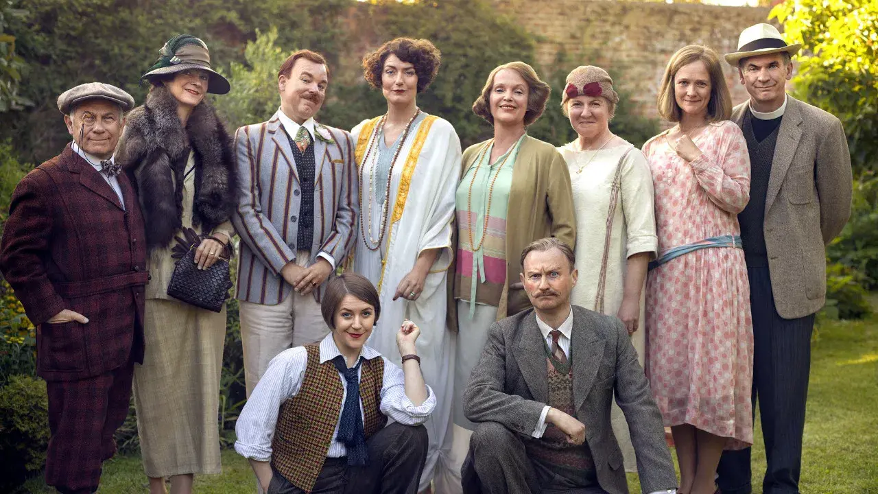 Mapp and Lucia fondo