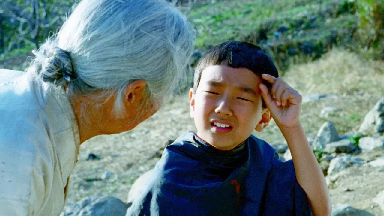 Sang Woo y su abuela fondo