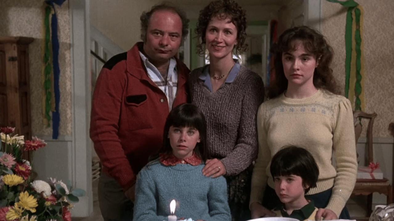 Amityville II: La posesión fondo