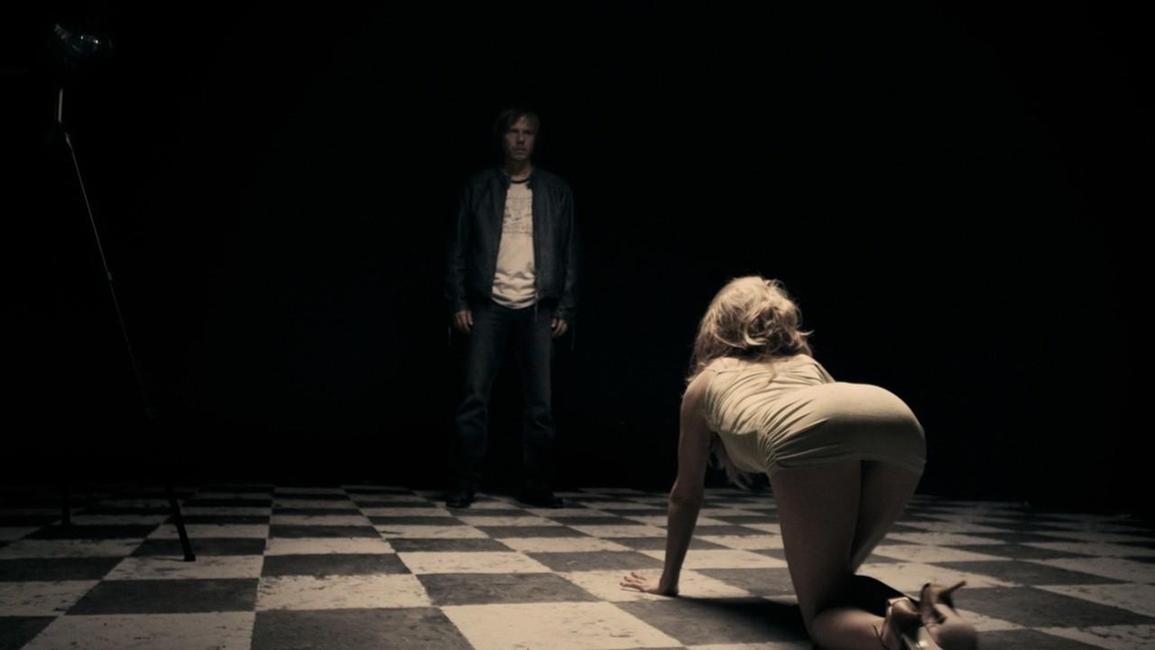 A Serbian Film fondo
