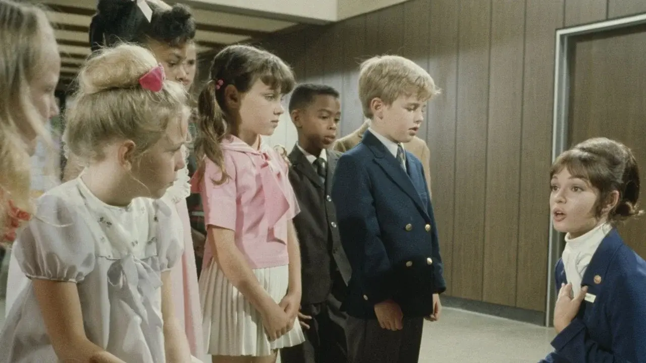 Gidget Grows Up fondo