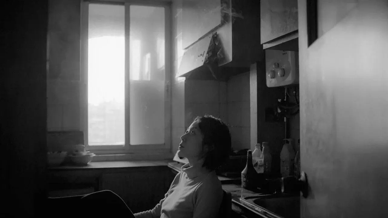 The Cloud in Her Room fondo