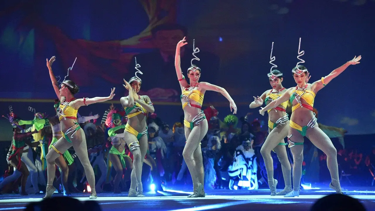 Show 50 Anos fondo