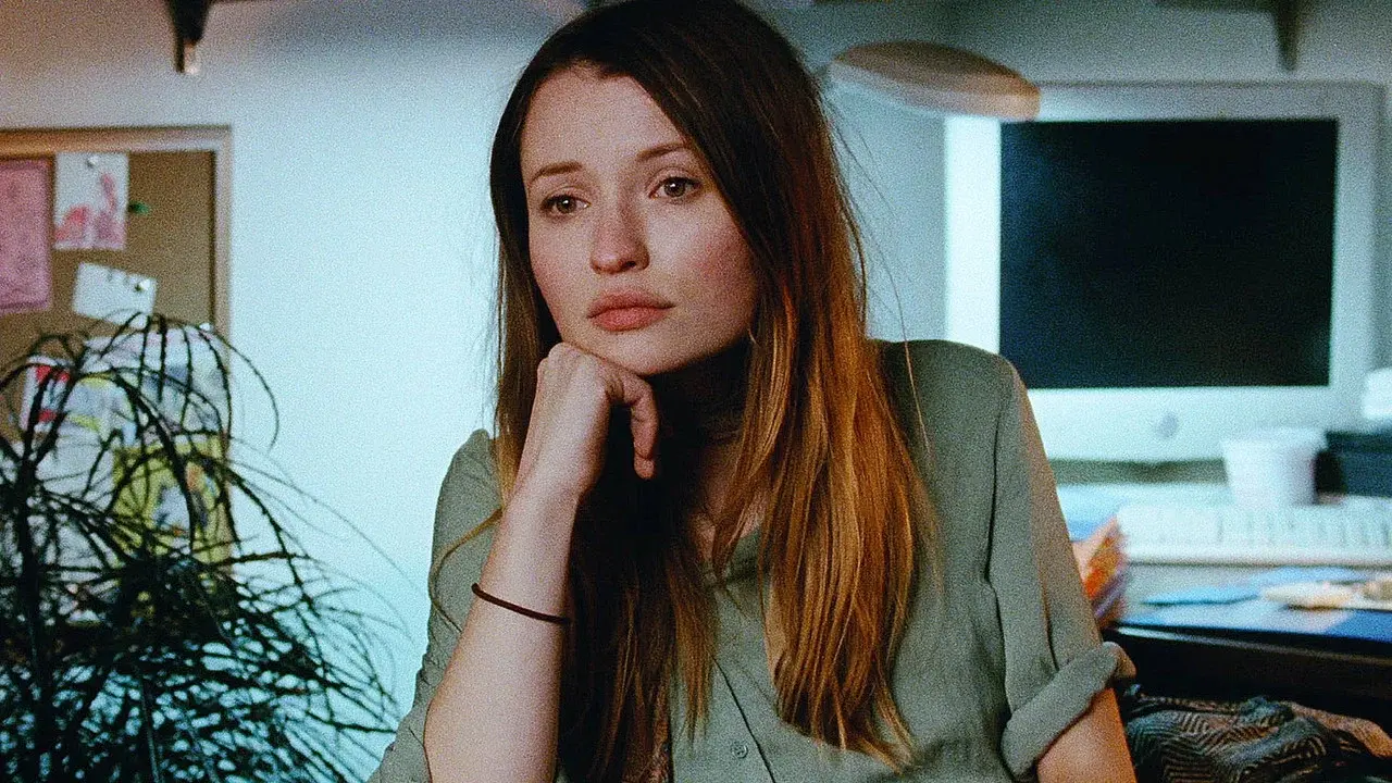 Golden Exits fondo