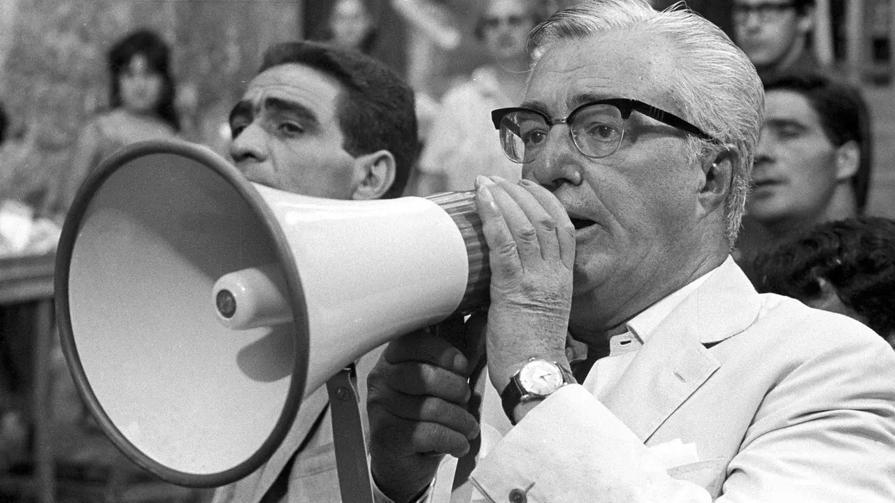 Vittorio D. fondo