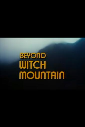 Más allá de la montaña embrujada - Poster