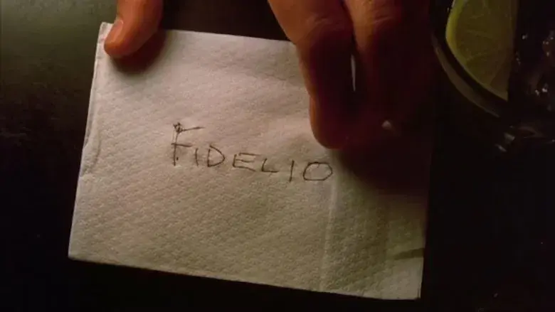 Eyes Wide Shut - Fondo