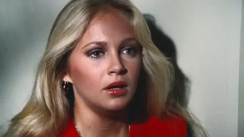 Lucy cae en la trampa