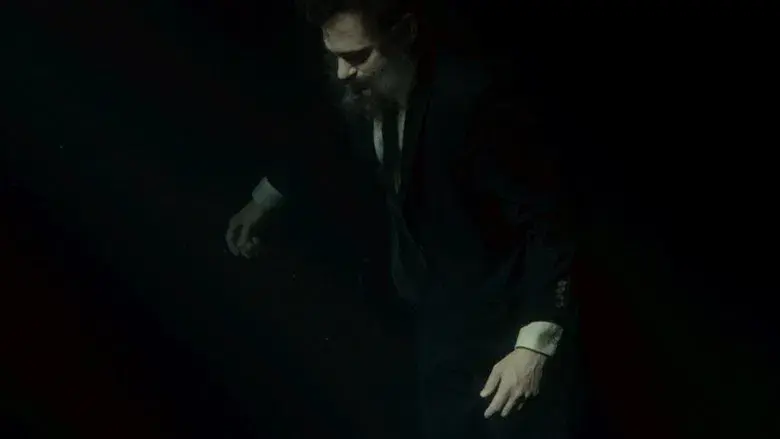 En realidad, nunca estuviste aquí - Fondo