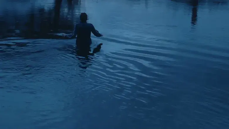 Incontrolable (I Swear) - Fondo