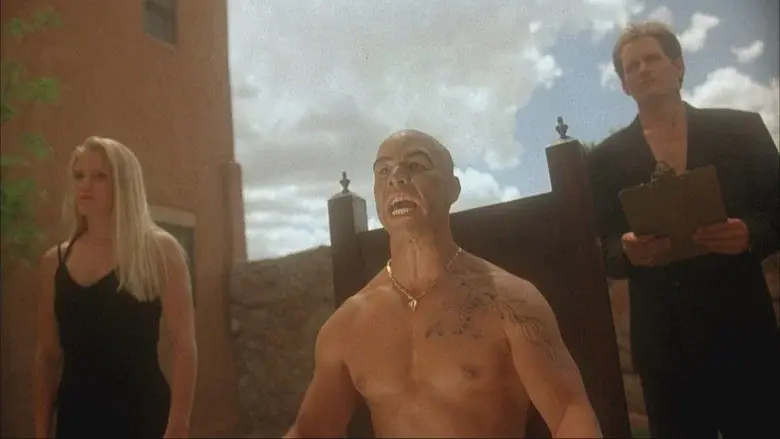 Kickboxer 4: El Agresor - Fondo