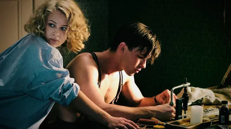 Stella. Víctima y culpable - Fondo