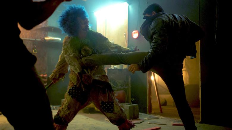 Accident Man: De vacaciones - Fondo