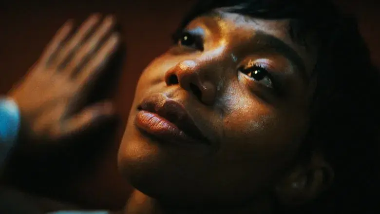 Parpadea dos veces - Fondo