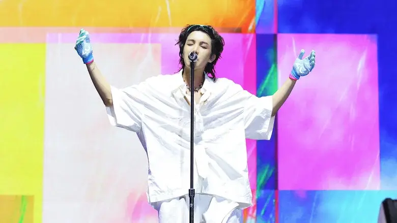 j-hope IN THE BOX - Fondo