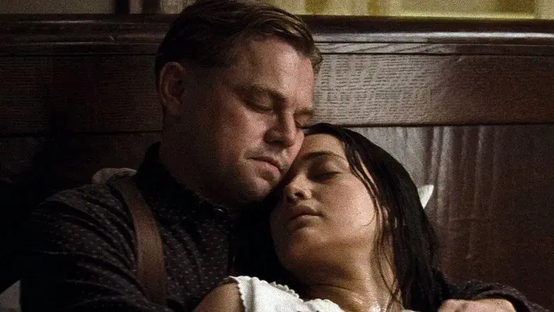 Los asesinos de la luna - Fondo